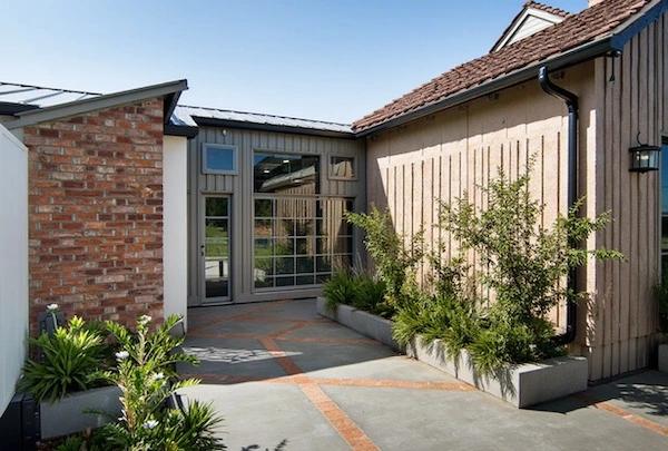 AI renovated home exterior patio