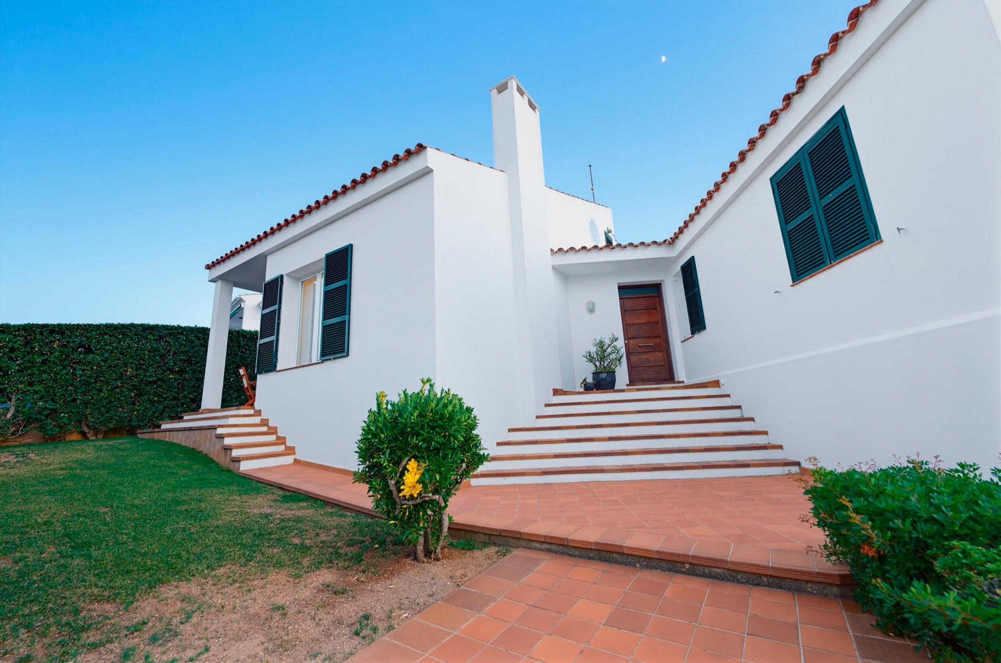 Premium minimalist property listing processed through a specialized computational vision engine