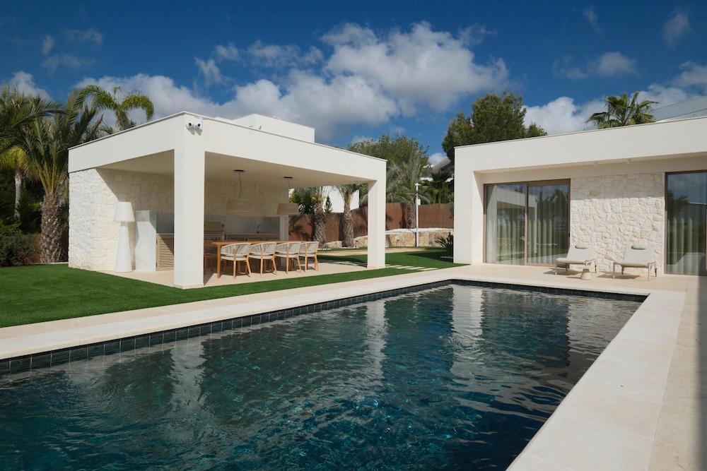 Luxury Villa - Original unedited real estate photo Luxury Villa - Original unedited real estate photo